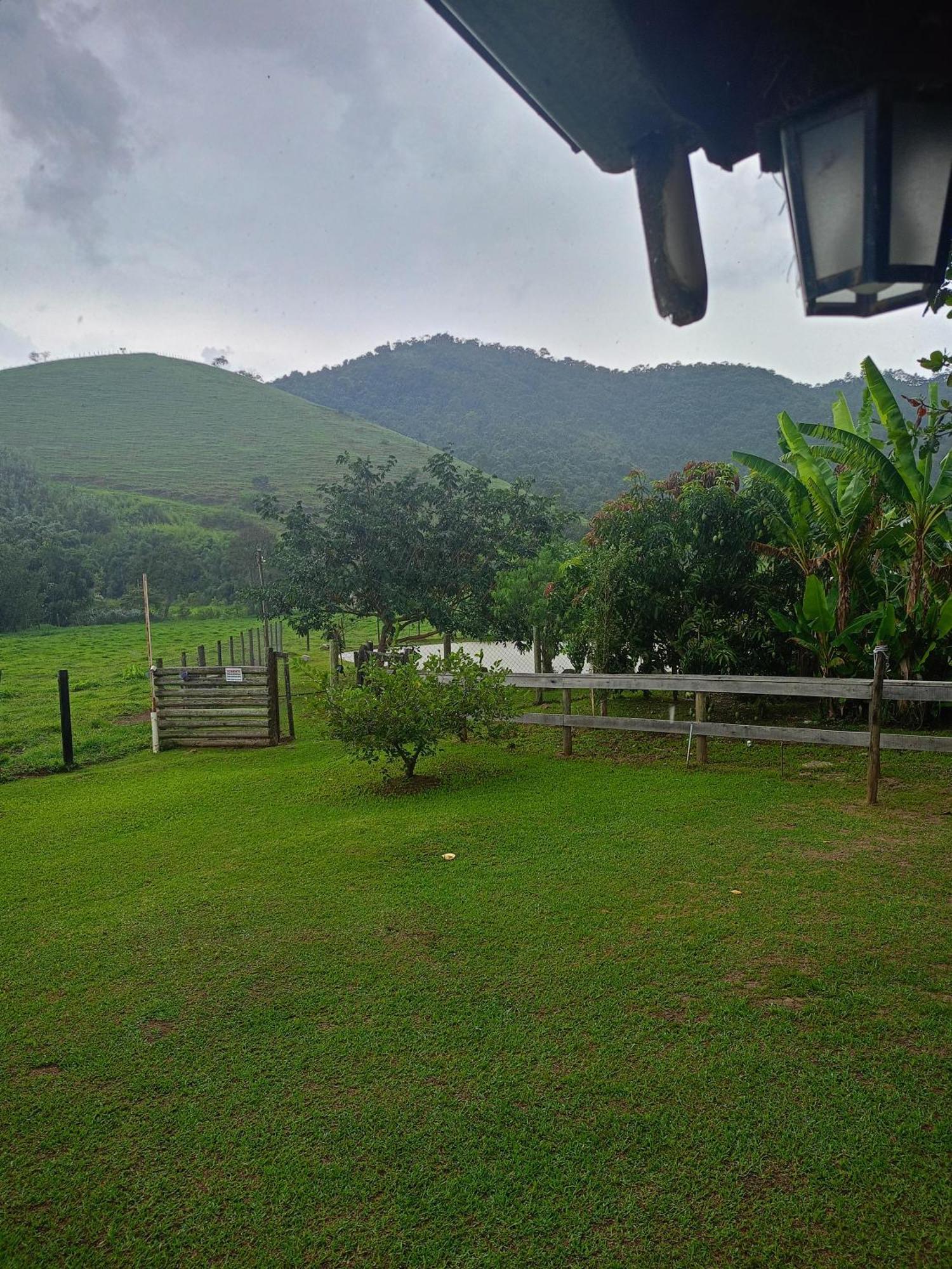Sitio Vista Da Serra Lavrinhas Dış mekan fotoğraf